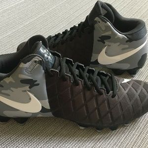 NIKE Men FIELD GENERAL PRO TD Football Cleat